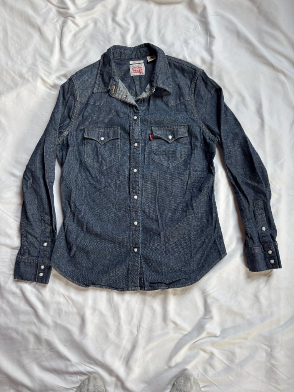Levi's Tailored Fit Chambray Denim Western Snap Shirt Womens Medium